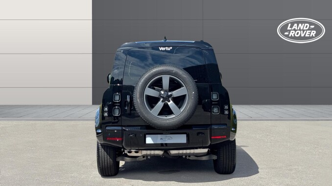 Land Rover Defender 3.0 D250 X-Dynamic SE 110 5dr Auto Diesel Estate - Image 6